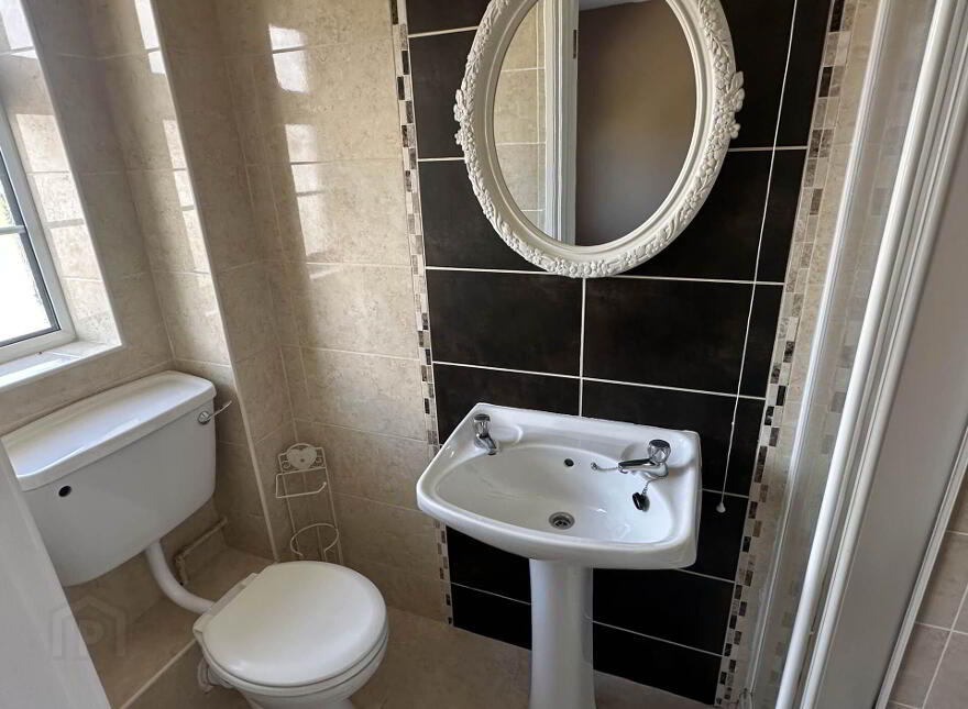 6 Crawford Square, Moville, F93X326