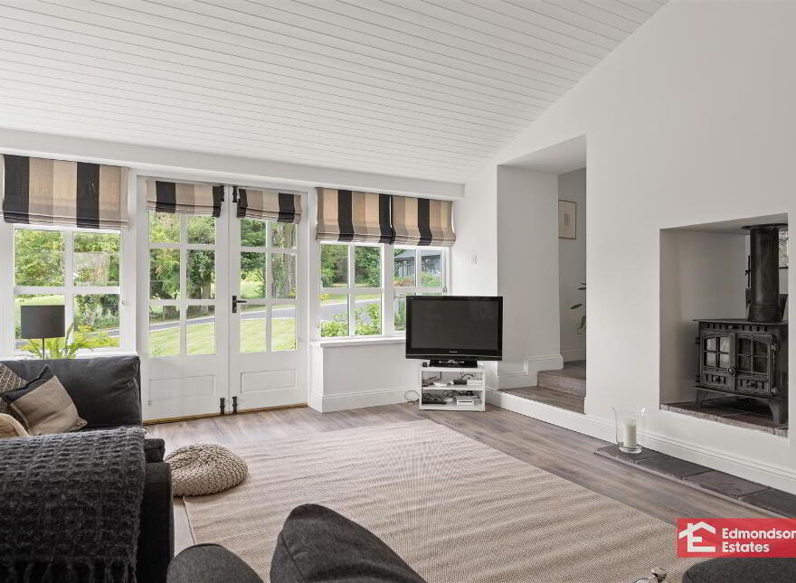 91 Ballynafie Road, Portglenone, Ballymena, BT44 8BT
