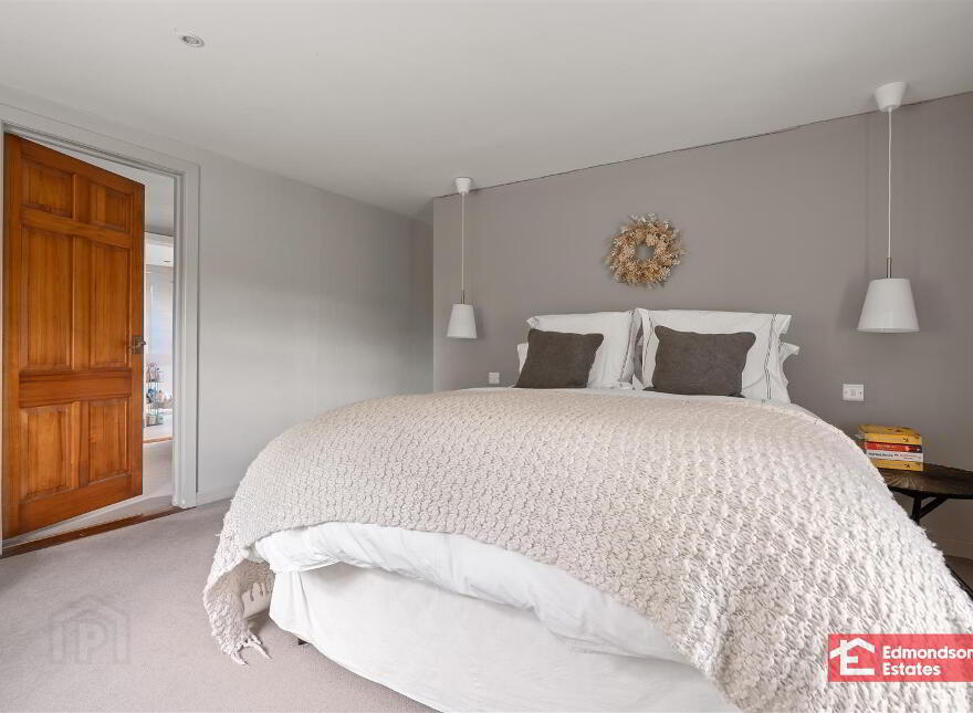 91 Ballynafie Road, Portglenone, Ballymena, BT44 8BT