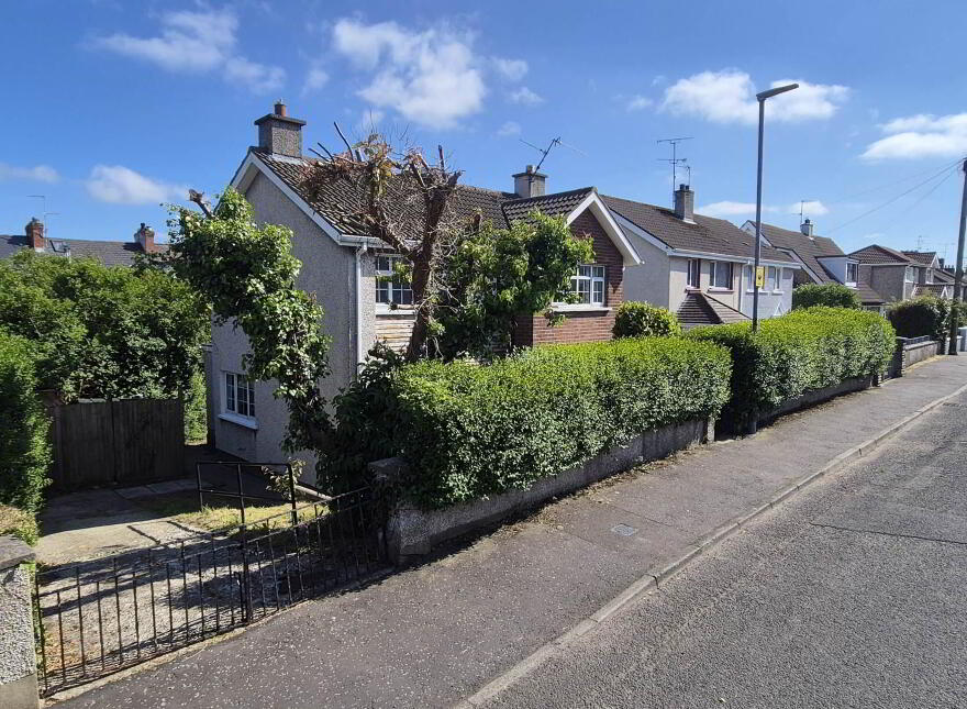 14 Oakfield Road, Derry, BT48 9BB