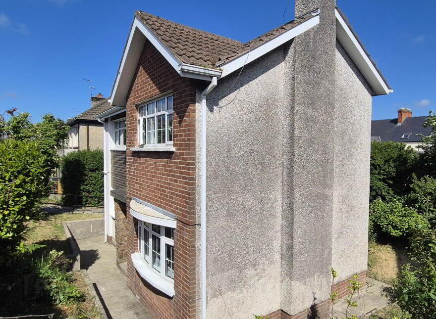 14 Oakfield Road, Derry, BT48 9BB