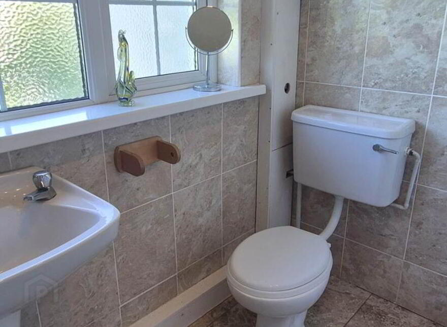 14 Oakfield Road, Derry, BT48 9BB
