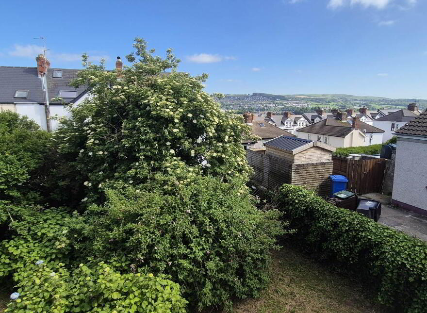 14 Oakfield Road, Derry, BT48 9BB