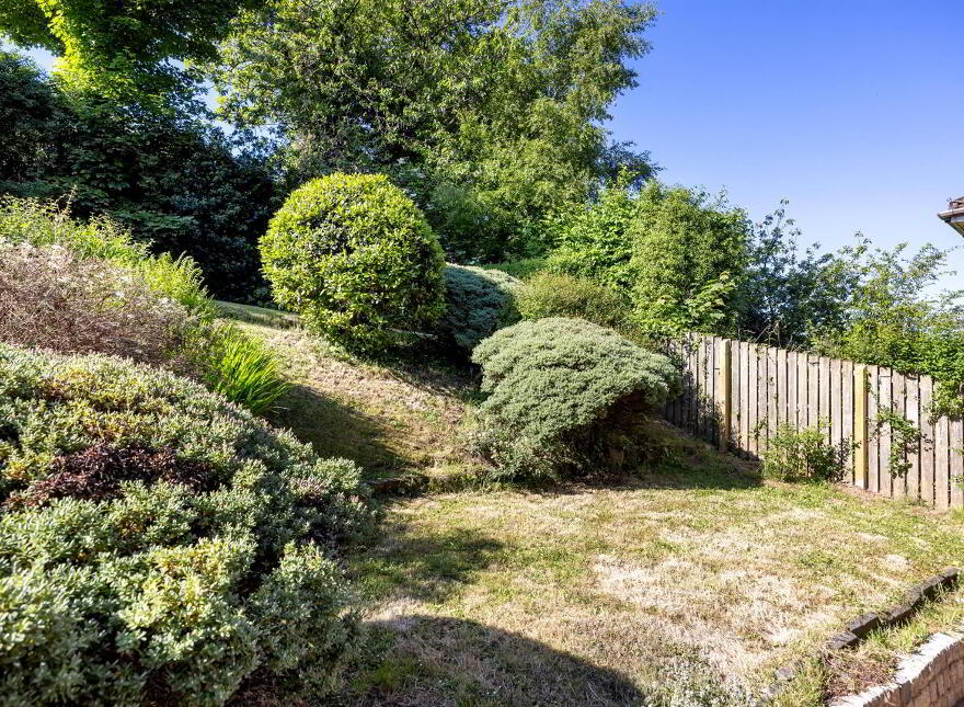 17 Gortin Park, Belfast, BT5 7EQ
