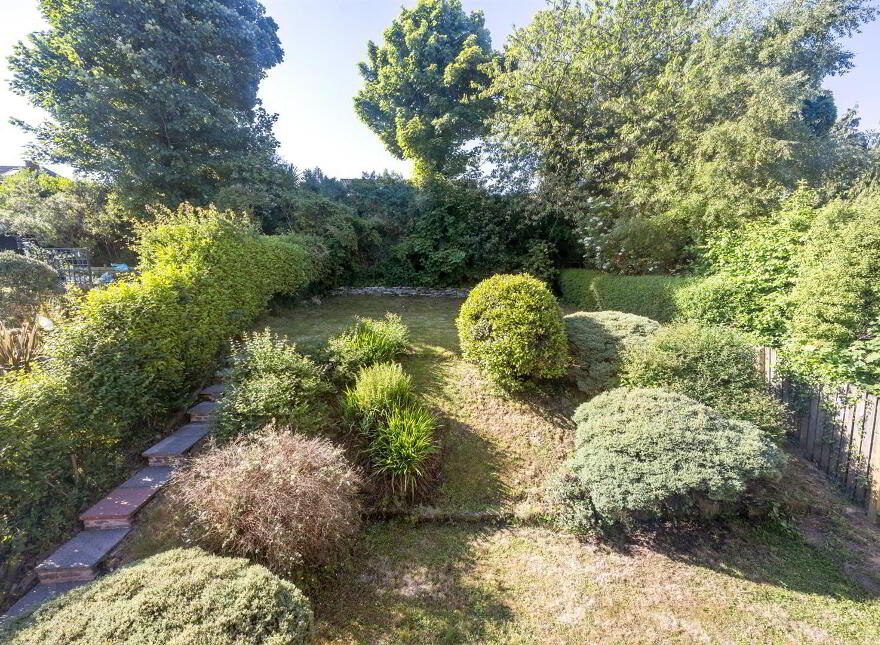 17 Gortin Park, Belfast, BT5 7EQ