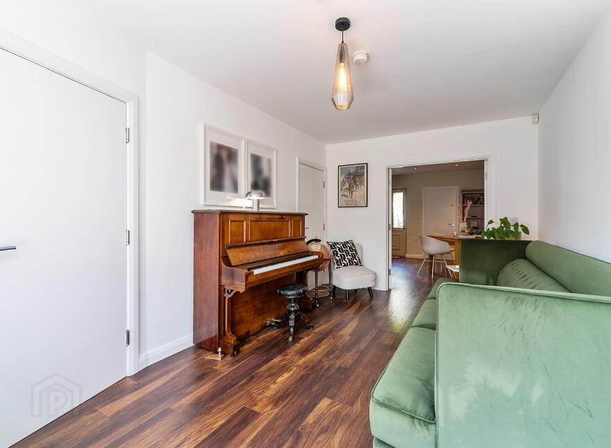 15 Gransha Wood, Dundonald, Belfast, BT16 2FG