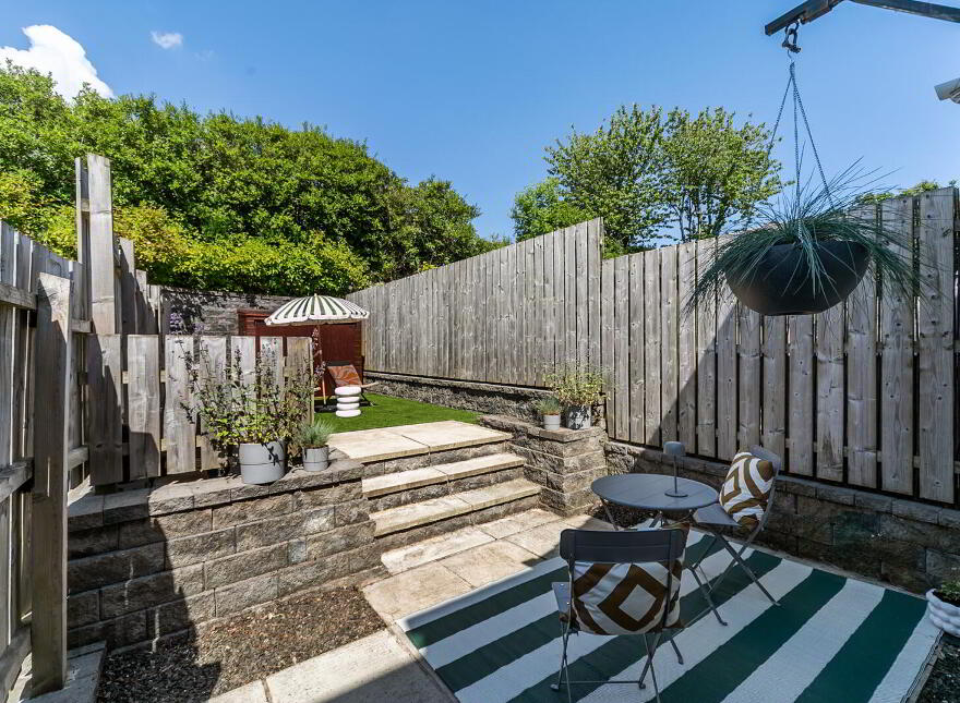 15 Gransha Wood, Dundonald, Belfast, BT16 2FG