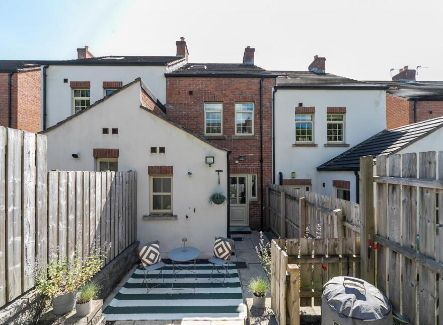 15 Gransha Wood, Dundonald, Belfast, BT16 2FG