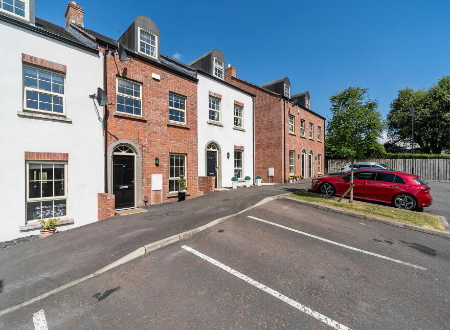 15 Gransha Wood, Dundonald, Belfast, BT16 2FG