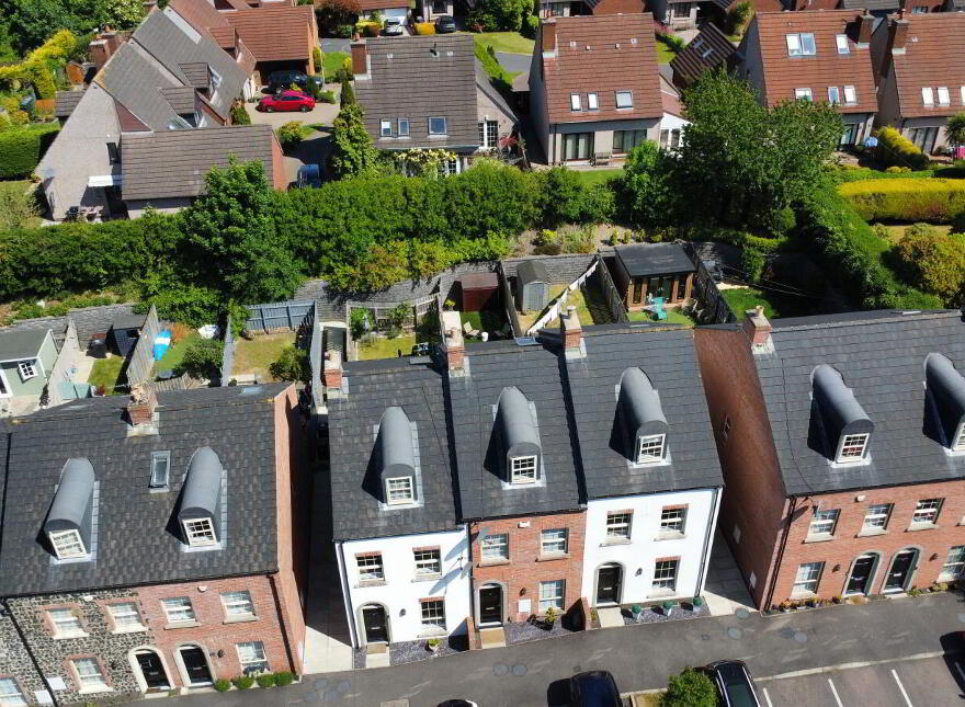 15 Gransha Wood, Dundonald, Belfast, BT16 2FG