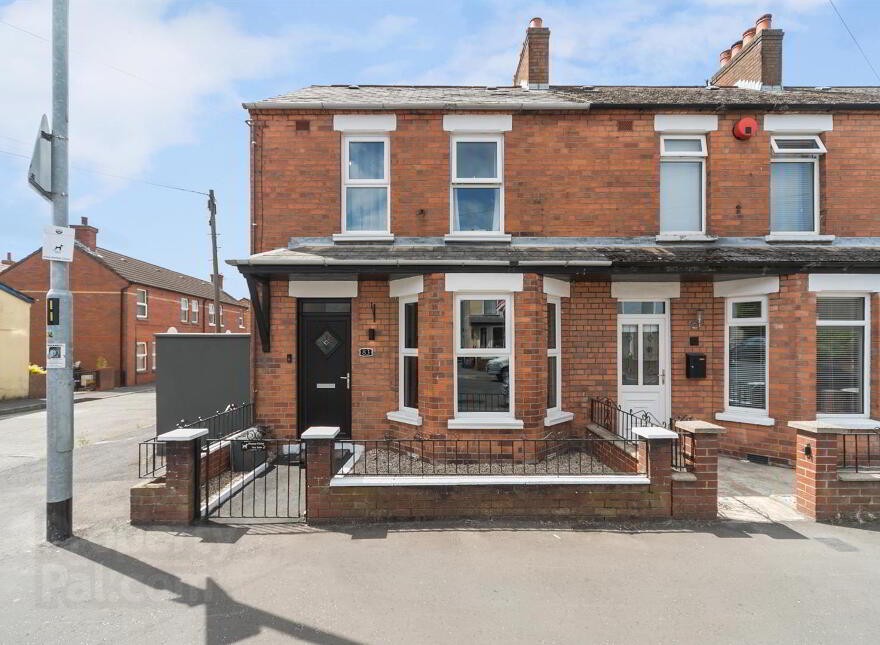83 Ravenscroft Avenue, Belfast, BT5 5BB photo
