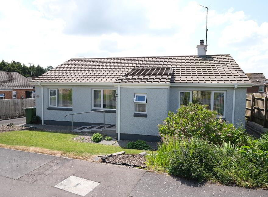 61 Glenwood Gardens, Enniskillen, BT74 7NA photo