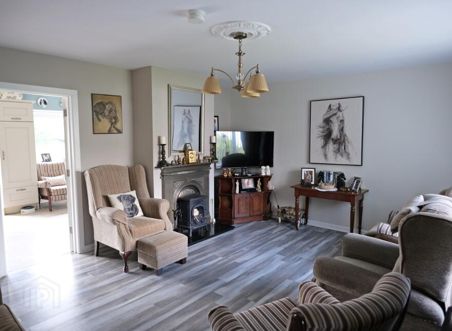 61 Glenwood Gardens, Enniskillen, BT74 7NA