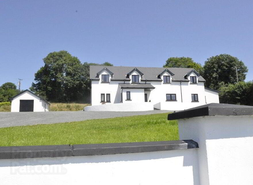 The White House, Drumgore, Loughduff photo