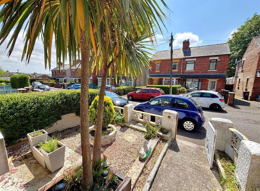 14 Somerton Gardens, Belfast, BT15 3LN