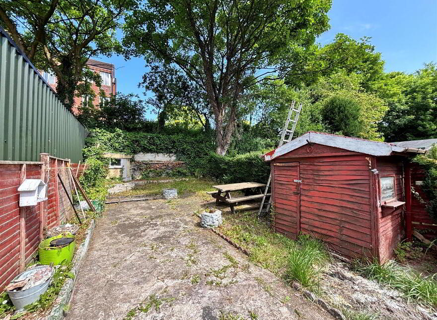14 Somerton Gardens, Belfast, BT15 3LN