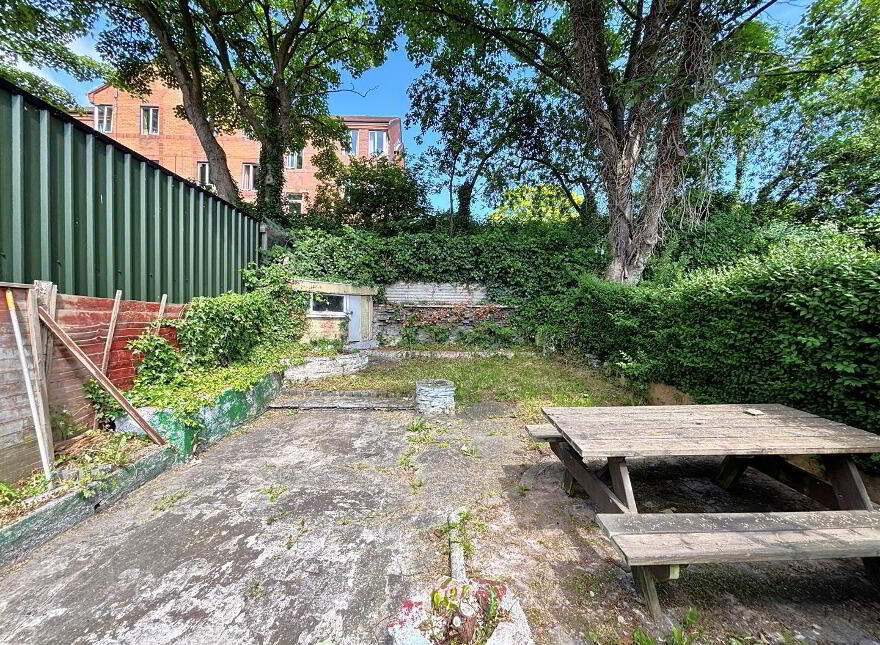 14 Somerton Gardens, Belfast, BT15 3LN