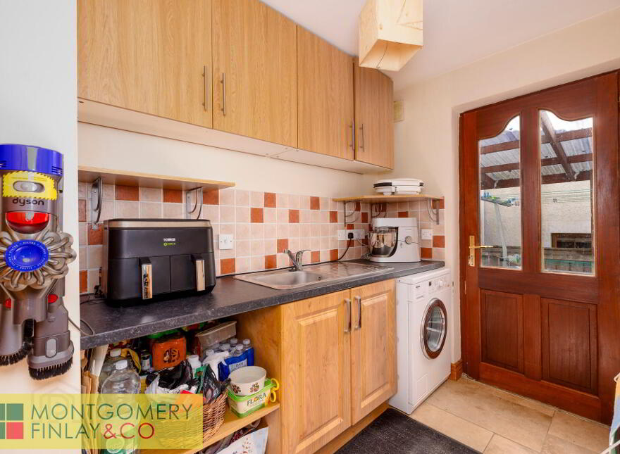 10 The Commons, Bellanaleck, Enniskillen, BT92 2BD
