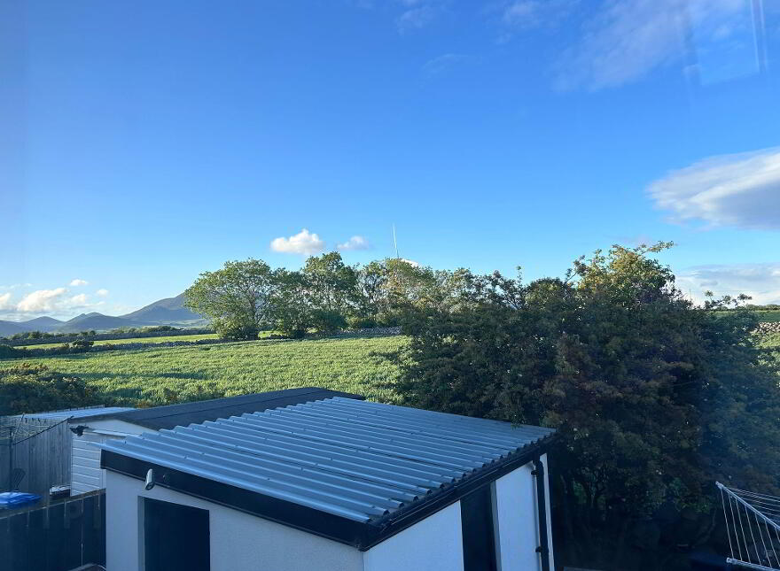 26 Lisnavale, Council Road, Kilkeel, BT34 4FS