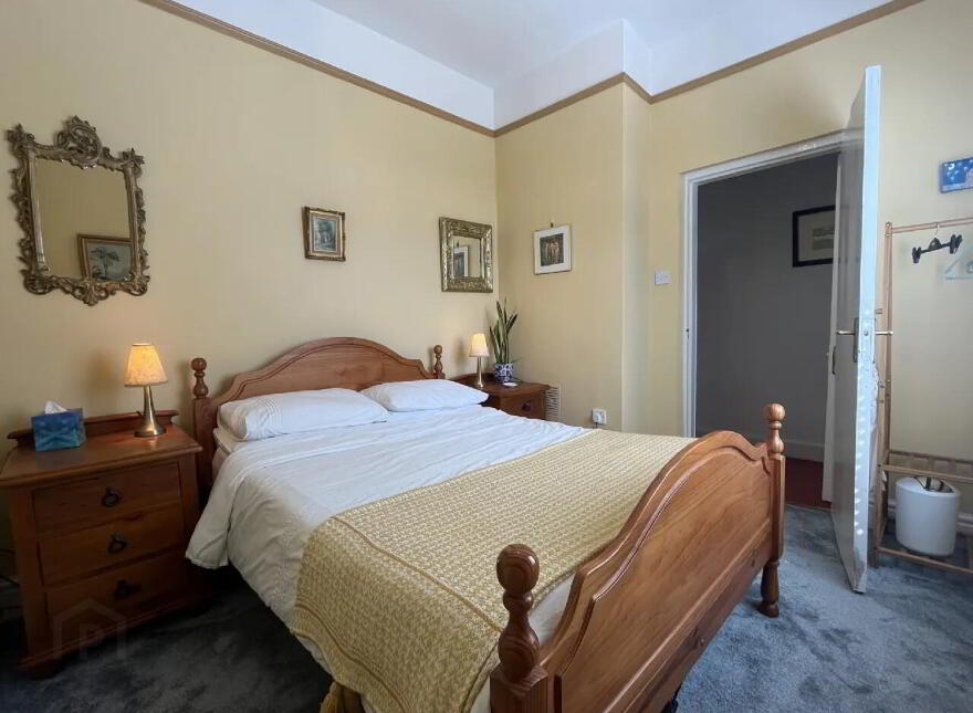 Woodville, Crossmolina, F26Y430