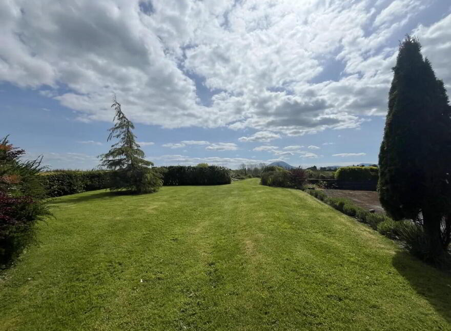 Woodville, Crossmolina, F26Y430