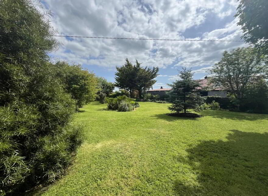Woodville, Crossmolina, F26Y430