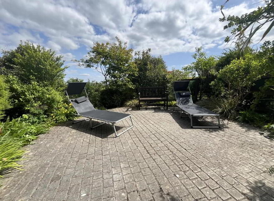 Woodville, Crossmolina, F26Y430