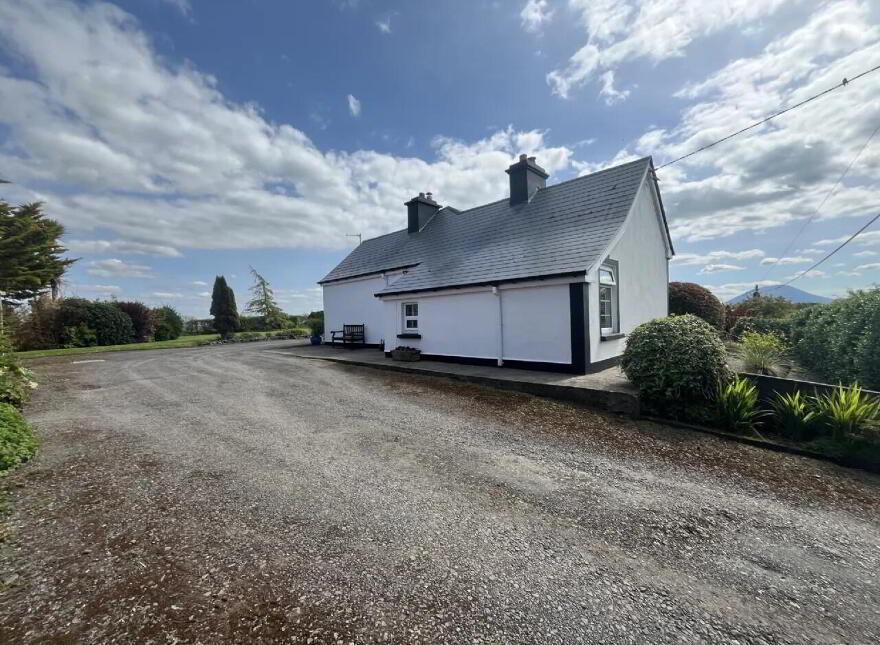 Woodville, Crossmolina, F26Y430