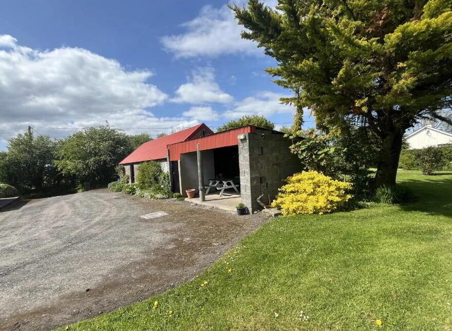 Woodville, Crossmolina, F26Y430