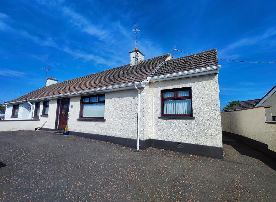 246 Glebe Crescent, Castlerock, Coleraine, BT51 4SY photo