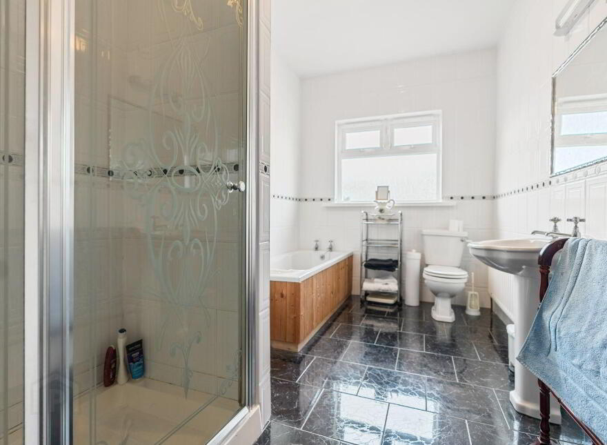 4 Love Lane, Charleville