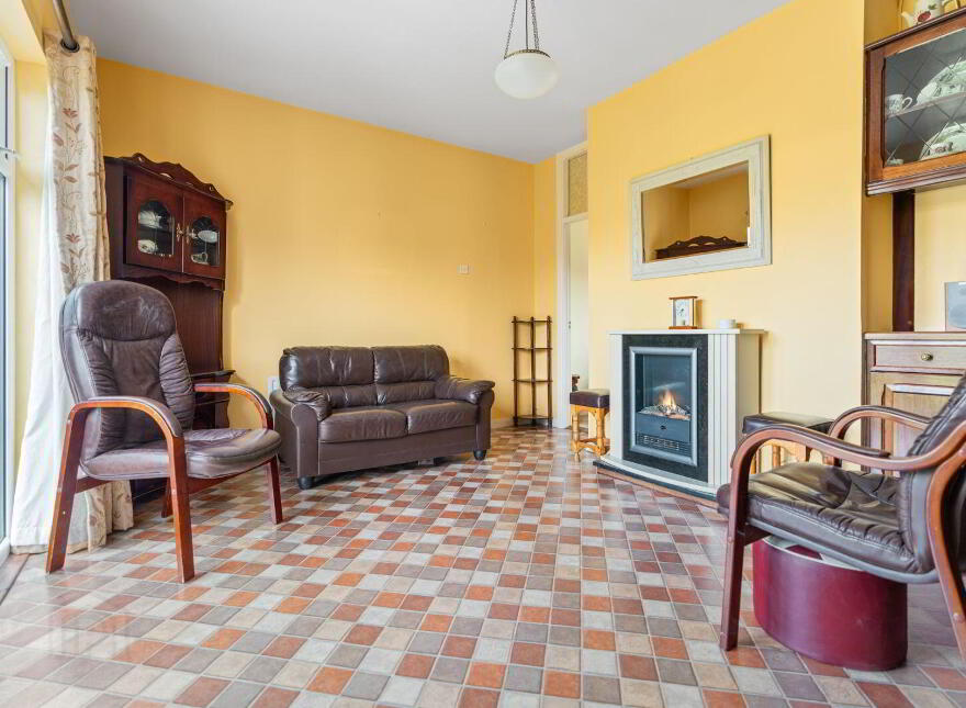 4 Love Lane, Charleville