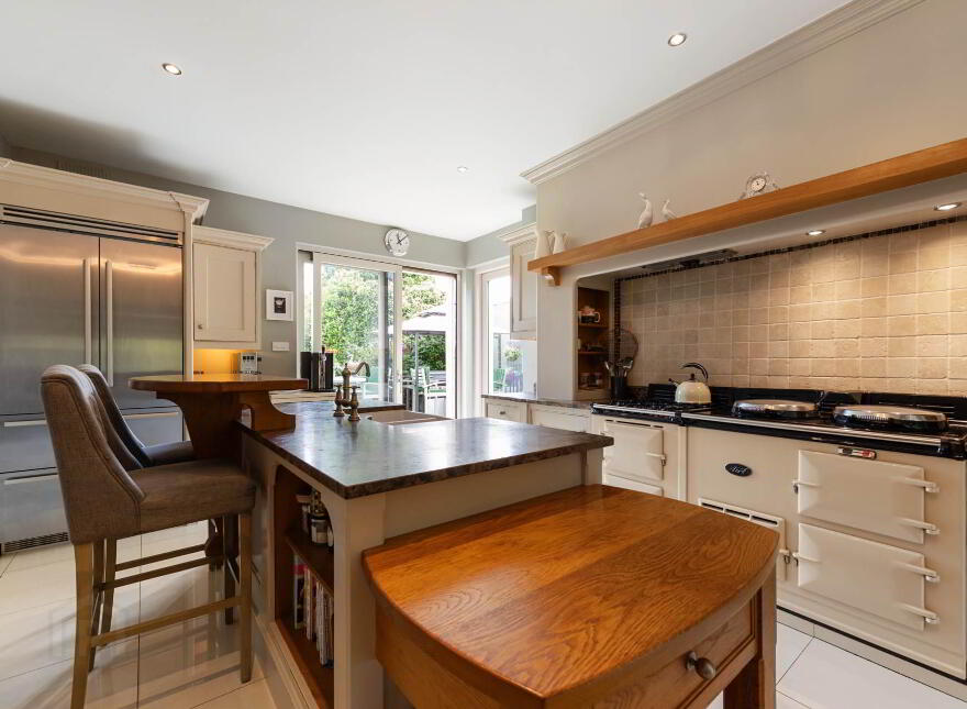 Greentops, Bray Road, Foxrock, Dublin, D18E1W5