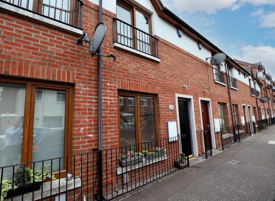 8 Hyndford Street, Belfast, BT5 5EN photo