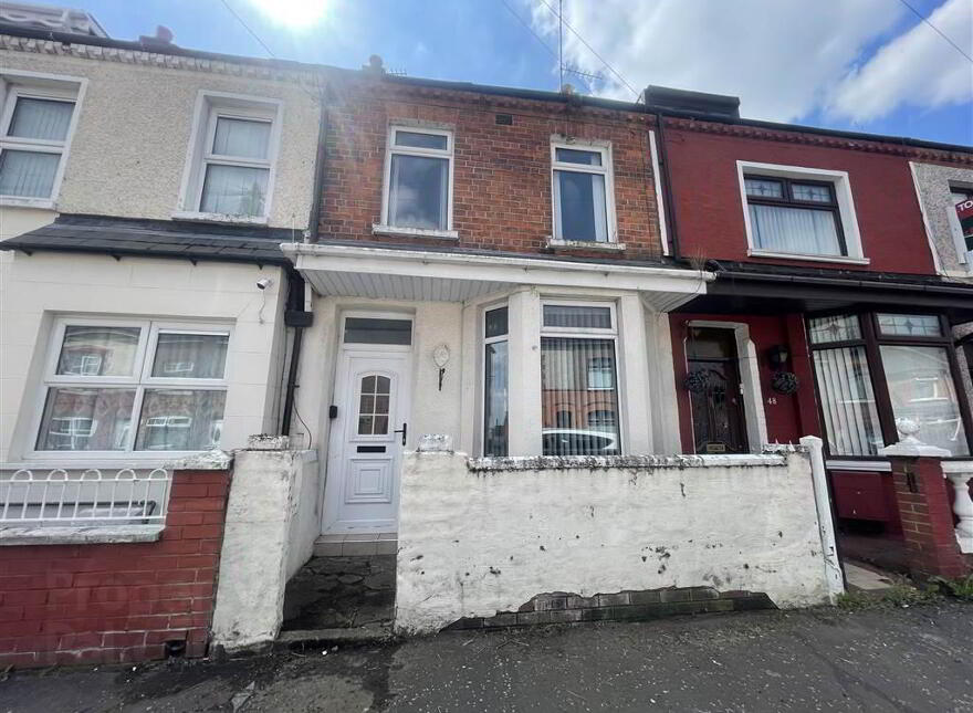 46 Clowney Street, Belfast, BT12 7LY photo