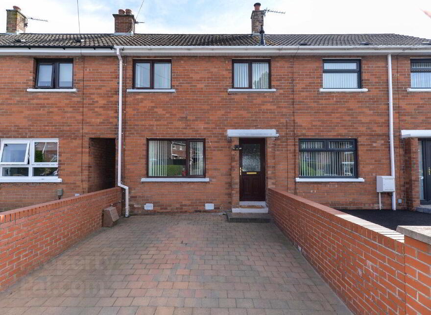 3 Brooklands Gardens, Dundonald, Belfast, BT16 2PQ photo