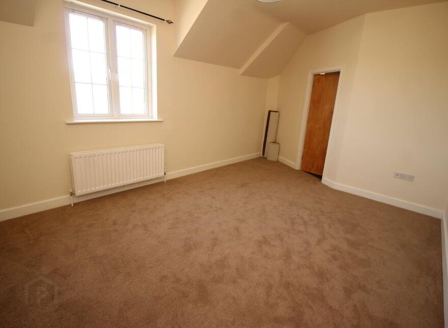 16 Holstein Way, Lisburn, BT28 2RT
