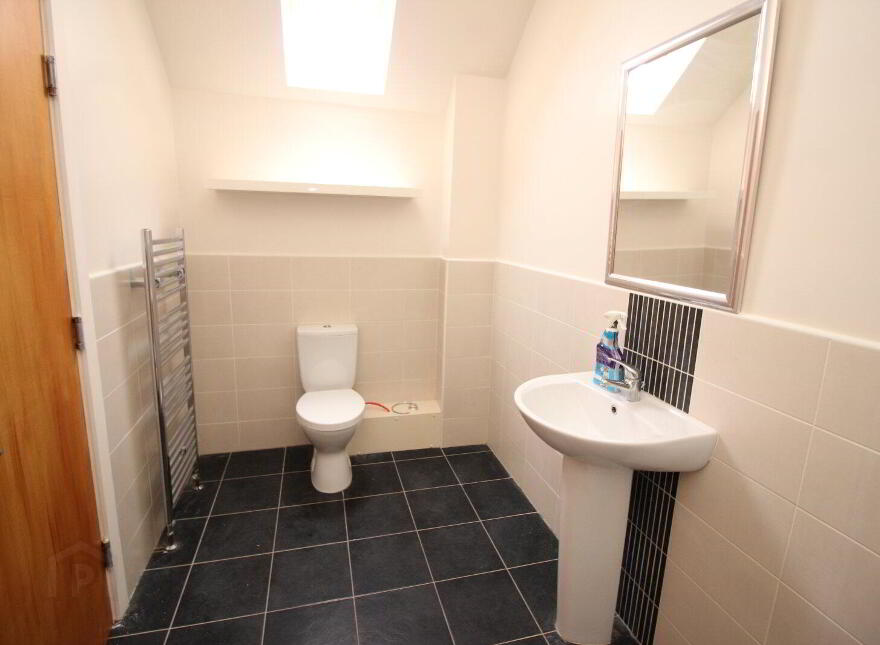 16 Holstein Way, Lisburn, BT28 2RT