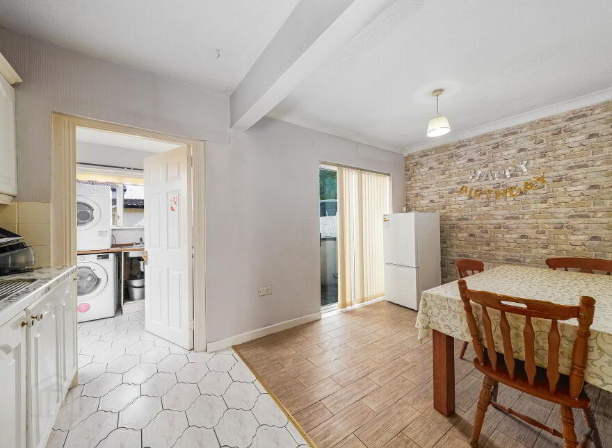 70 Suncroft Drive, Tallaght, Dublin, D24R8Y9