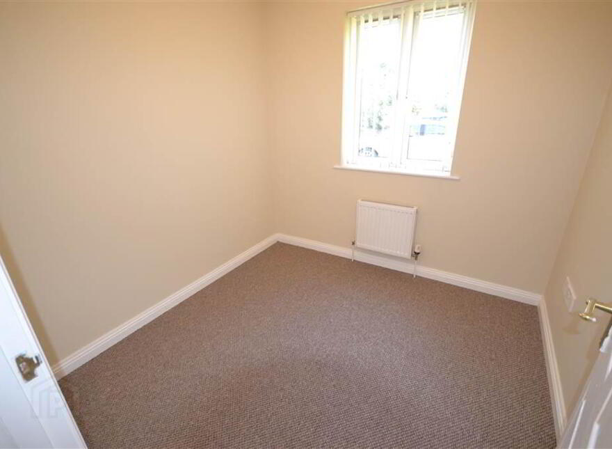 Apt, 3, 1 St Anne's Lane, Belfast, BT10 0PP
