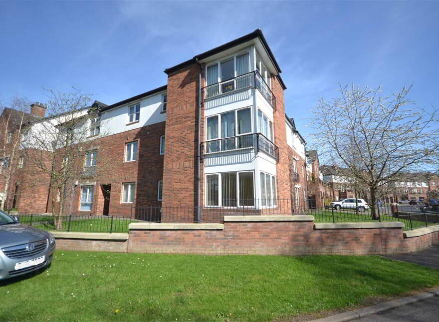 Apt, 3, 1 St Anne's Lane, Belfast, BT10 0PP photo