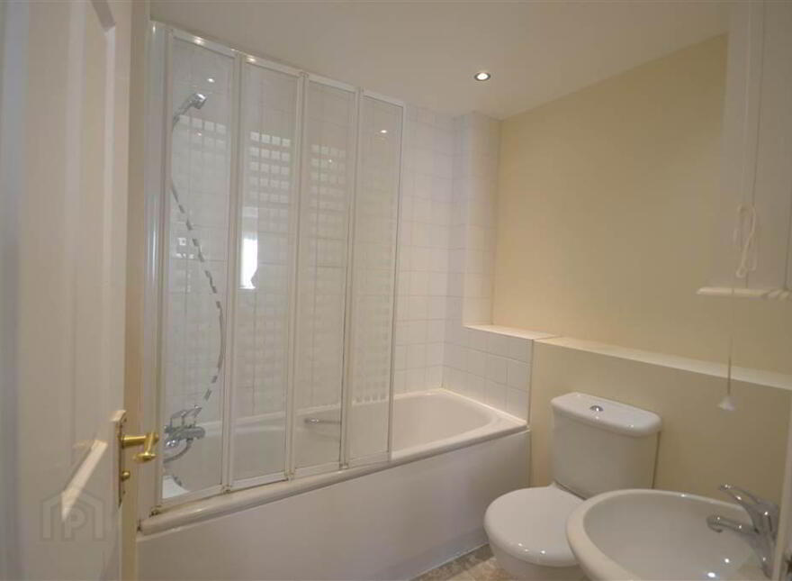 Apt, 3, 1 St Anne's Lane, Belfast, BT10 0PP