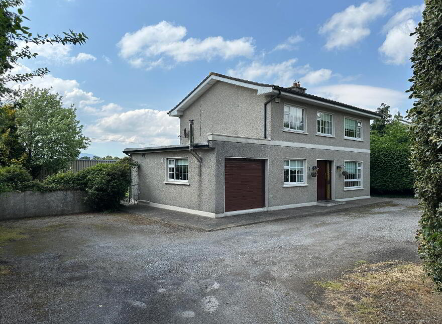 Townspark, Cahir, Co. Tipperary, E21T927 photo