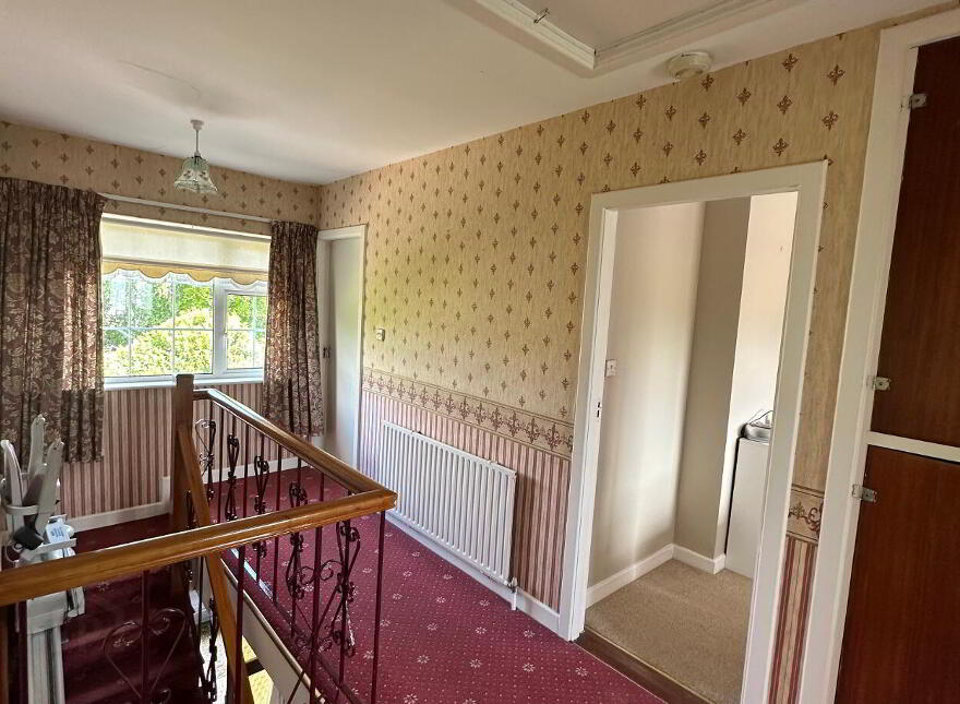 Townspark, Cahir, Co. Tipperary, E21T927