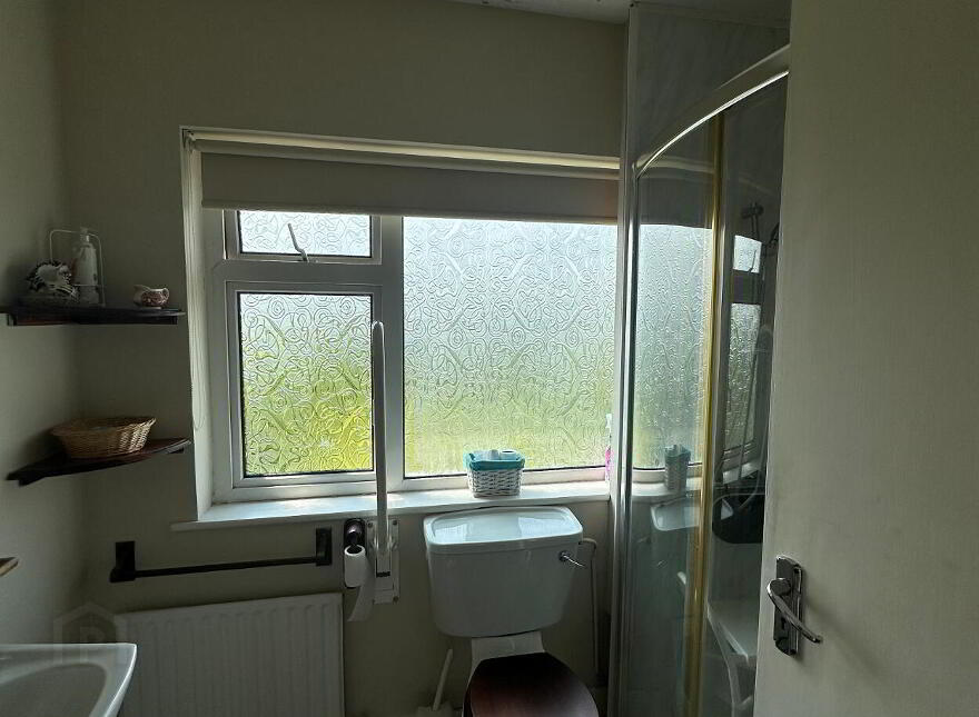 Townspark, Cahir, Co. Tipperary, E21T927