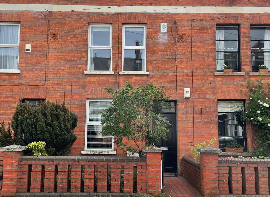 60 Kimberley Street, Ormeau Road, Belfast, BT7 3DY photo