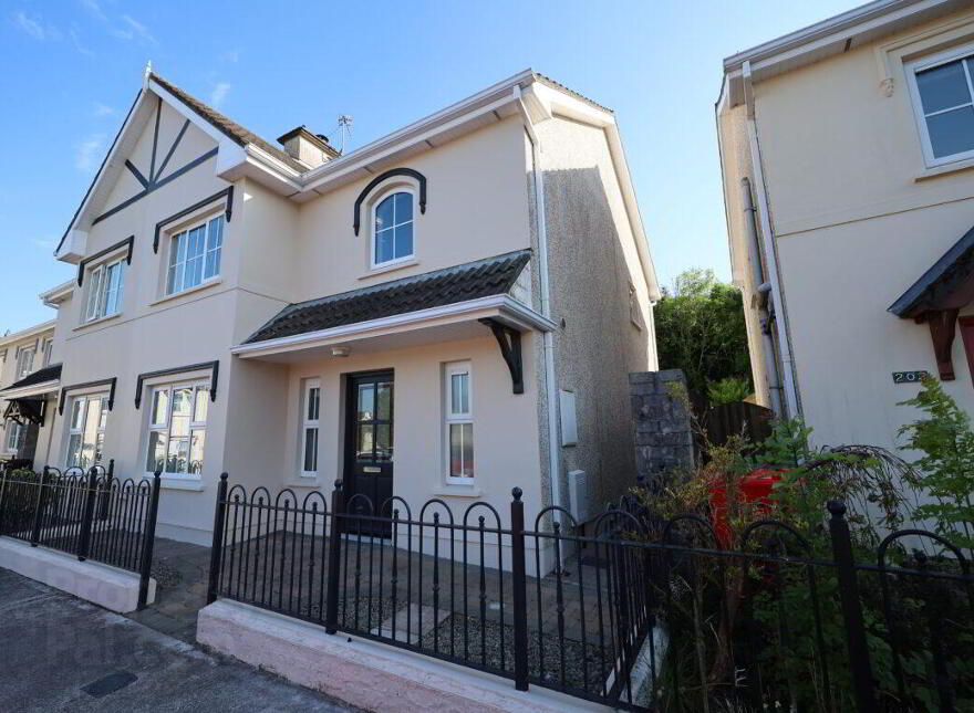 202 Brightwater, Crosshaven, P43EA09 photo