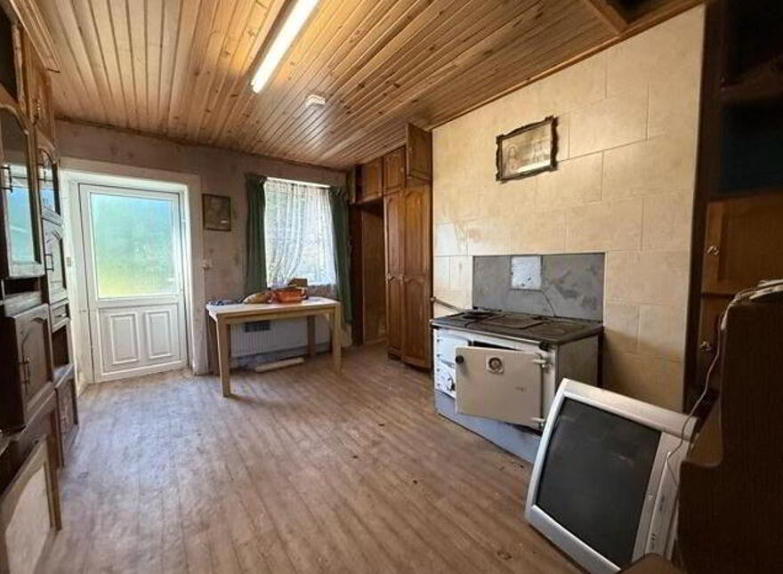 Castlemore, Ballaghaderreen, F45C892