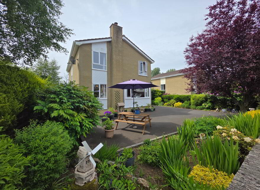 18 The Meadows, Off Charlotte Street, Ballymoney, BT53 6AX