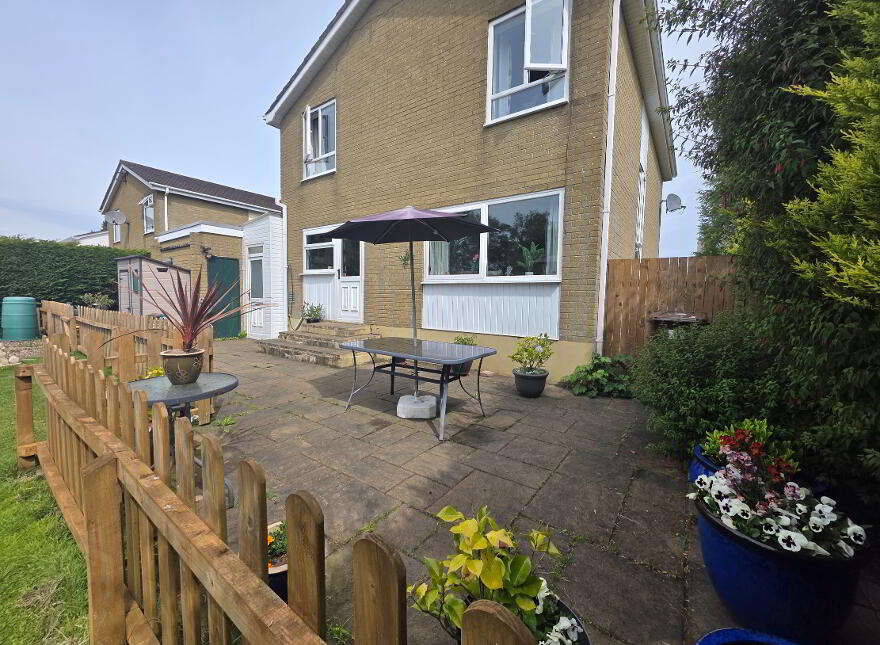 18 The Meadows, Off Charlotte Street, Ballymoney, BT53 6AX